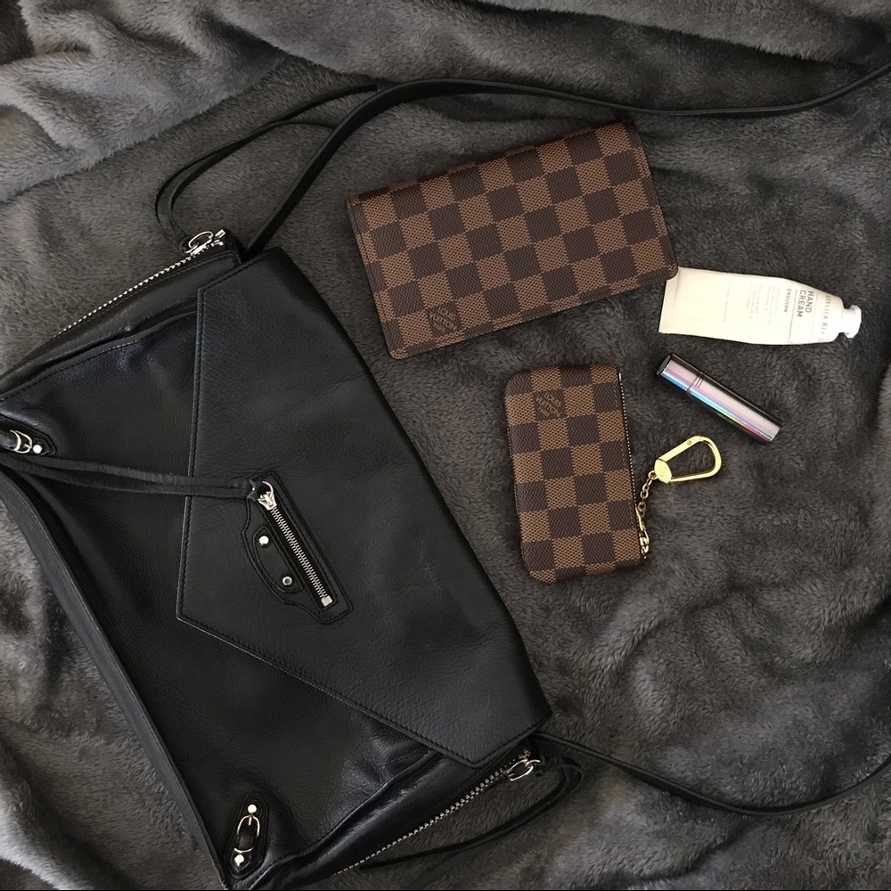 💯 Balenciaga Papier Zip Clutch